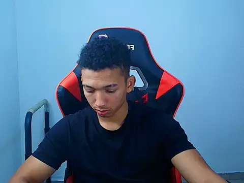 Snapshot of JuanchiT66 chatting on September 20, 3:22 am JuanchiT66 online show from September 20, 3:22 am