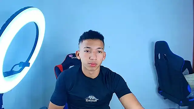 Snapshot of JuanchiT66 chatting on October 14, 6:36 am JuanchiT66 online show from October 14, 6:36 am