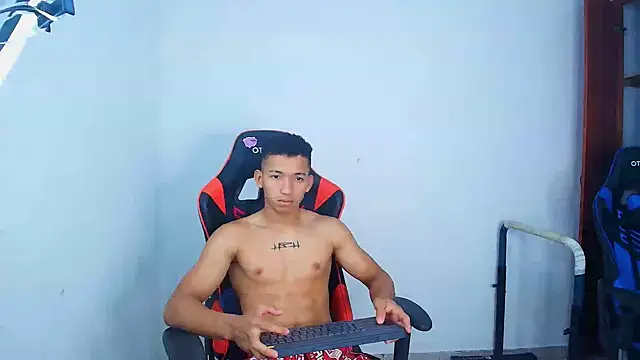 Snapshot of JuanchiT66 chatting on September 16, 4:02 am JuanchiT66 online show from September 16, 4:02 am