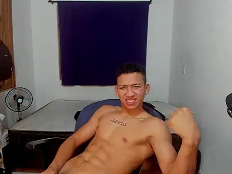 Snapshot of JuanchiT66 chatting on October 23, 4:00 am JuanchiT66 online show from October 23, 4:00 am