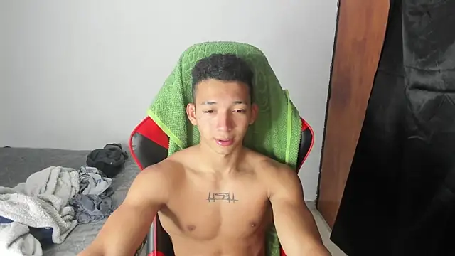 JuanchiT66 online show from March 2, 4:02 am