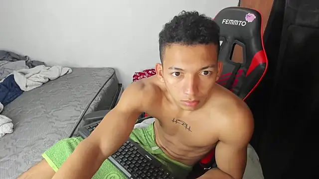 JuanchiT66 online show from February 27, 1:39 am