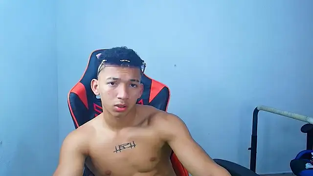 Snapshot of JuanchiT66 chatting on September 23, 3:35 am JuanchiT66 online show from September 23, 3:35 am