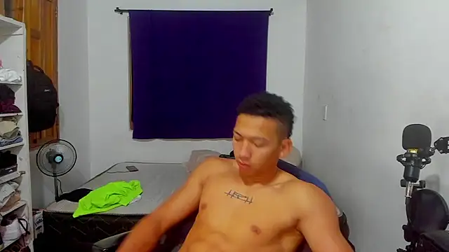 Snapshot of JuanchiT66 chatting on October 21, 9:09 am JuanchiT66 online show from October 21, 9:09 am