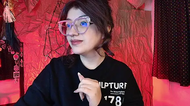 isaferrer06 online show from October 13, 9:22 am