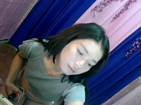 Snapshot of lovely_bunnyy chatting on October 1, 8:46 pm lovely bunnyy online show from October 1, 8:46 pm