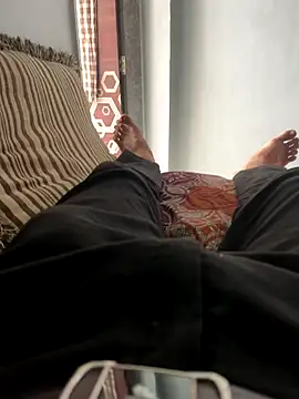 NoddingScorpion online show from October 27, 8:37 am