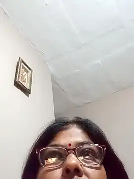 mileesha online show from January 6, 6:45 pm