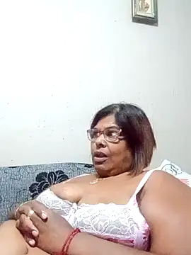 Snapshot of mileesha chatting on November 3, 8:23 pm mileesha online show from November 3, 8:23 pm