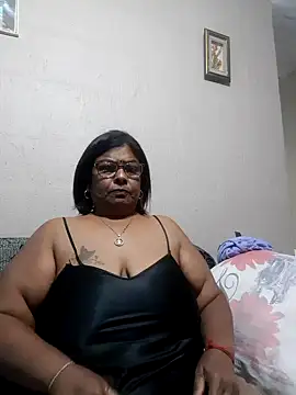 Snapshot of mileesha chatting on June 12, 6:49 pm mileesha online show from June 12, 6:49 pm