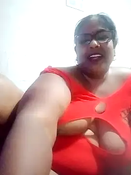 Snapshot of mileesha chatting on January 29, 6:28 pm mileesha online show from January 29, 6:28 pm