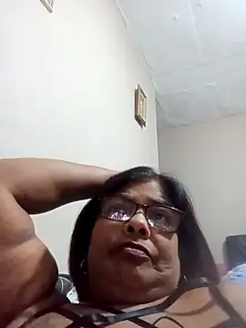 Snapshot of mileesha chatting on February 1, 6:40 pm mileesha online show from February 1, 6:40 pm