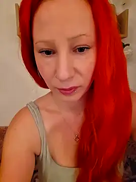 Nadinedk online show from October 13, 6:15 am