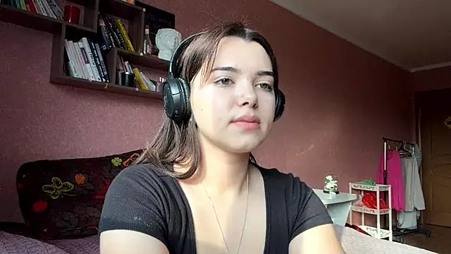 PUP PUP Sea online show from October 11, 7:09 am