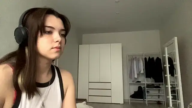 PUP PUP Sea online show from October 5, 7:21 am