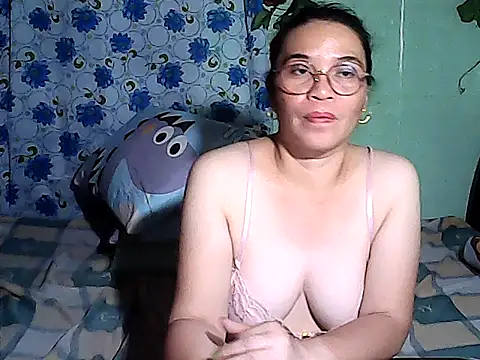 Adeline05 online show from April 12, 12:19 pm