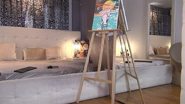 LadyValeriaXO online show from February 24, 11:55 am