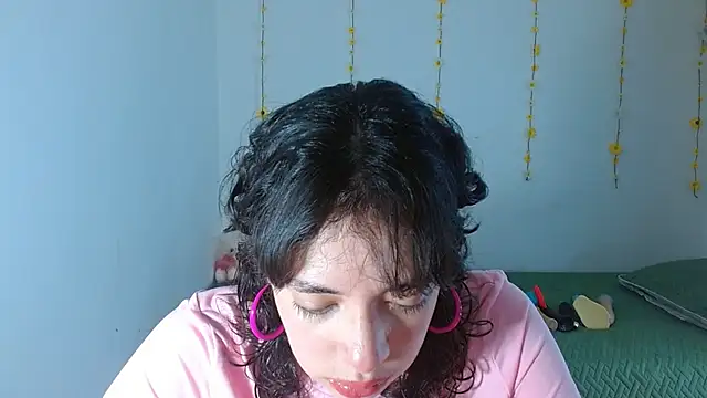 sajecrismaa online show from January 6, 4:22 pm