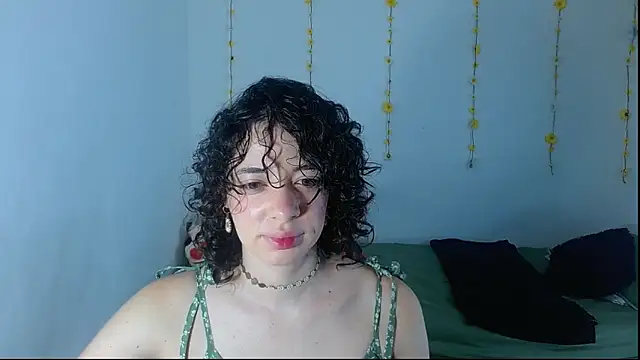 sajecrismaa online show from May 31, 4:13 pm