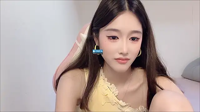 Snapshot of R_R6 chatting on September 14, 7:36 pm R R6 online show from September 14, 7:36 pm