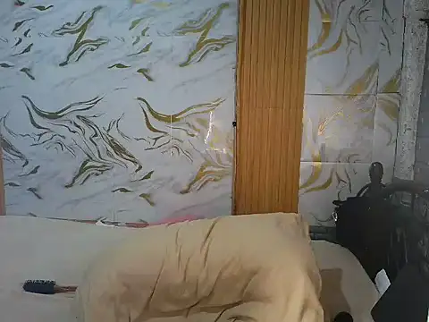 Snapshot of dimple_anne1 chatting on February 19, 12:13 pm dimple anne1 online show from February 19, 12:13 pm