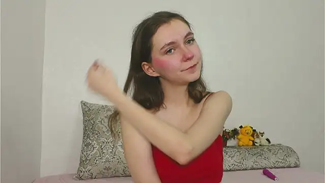 Little L1ss online show from December 4, 3:33 pm