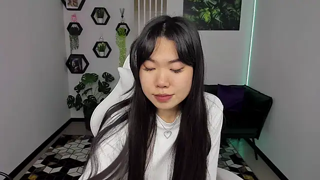 LunaPurrr online show from November 15, 1:20 am