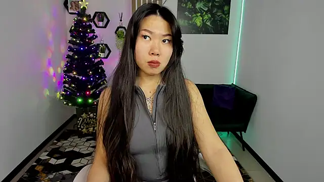 LunaPurrr online show from December 4, 11:37 pm