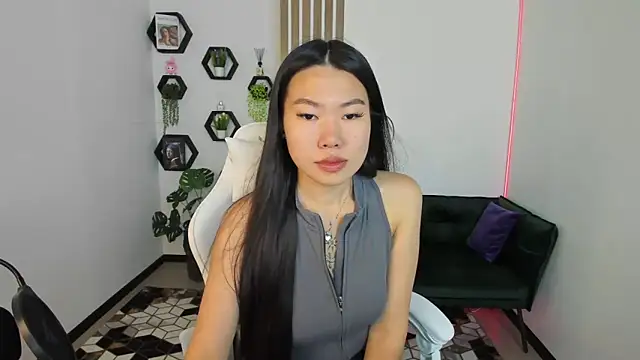 LunaPurrr online show from September 22, 11:00 pm