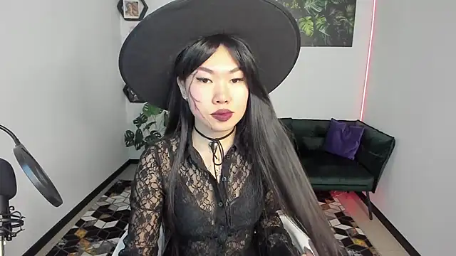 LunaPurrr online show from October 28, 1:06 am