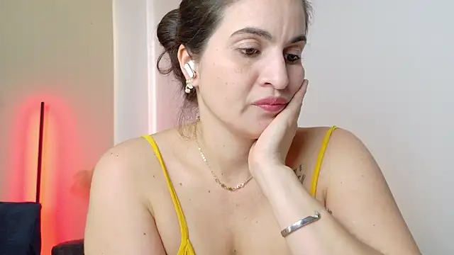 lizdevine online show from January 31, 7:12 pm