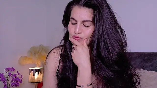 lizdevine online show from September 10, 4:17 pm