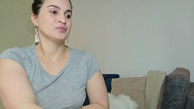 lizdevine online show from November 9, 1:48 pm