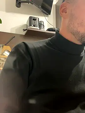 imooLoov online show from November 10, 4:23 pm