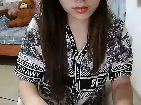 Linda-24 online show from October 31, 5:09 pm