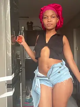 BaddestAss22 online show from December 19, 4:05 am