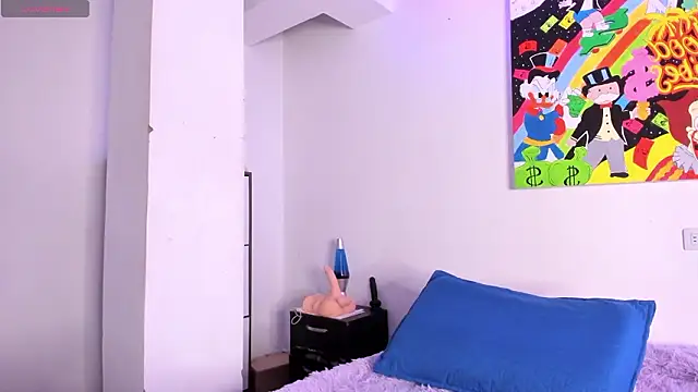 MiaVillalobos online show from March 17, 2:03 am