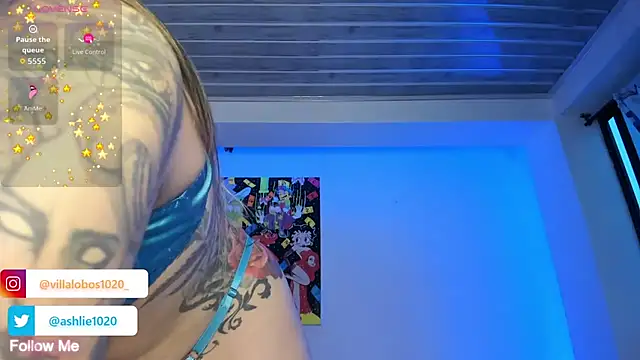 Snapshot of MiaVillalobos chatting on November 10, 10:48 pm MiaVillalobos online show from November 10, 10:48 pm