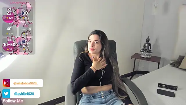 MiaVillalobos online show from October 11, 11:44 am