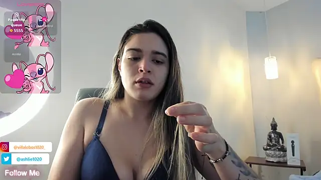 MiaVillalobos online show from October 4, 10:28 am