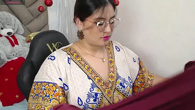 heluejamil online show from November 27, 7:58 pm