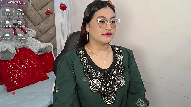 heluejamil online show from December 1, 7:37 pm