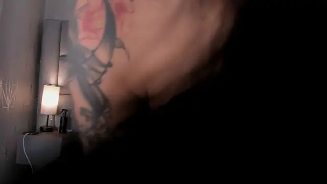 Snapshot of Mia-Medina chatting on December 3, 7:46 pm Mia-Medina online show from December 3, 7:46 pm