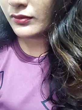 Snapshot of Cute_pinkii chatting on November 7, 8:02 pm Cute pinkii online show from November 7, 8:02 pm