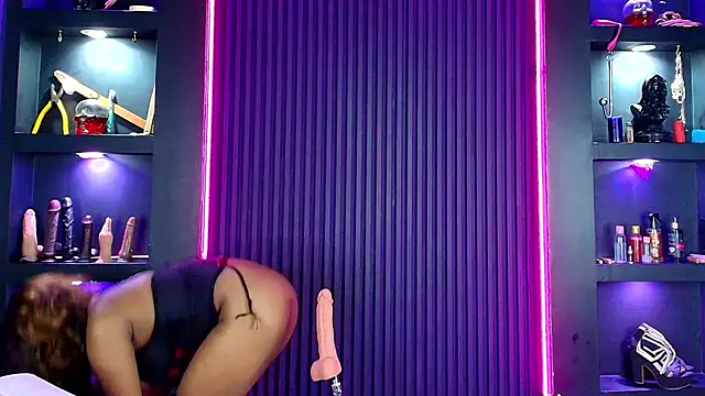 MrEbonybdsm online show from June 12, 2:53 am