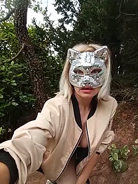 HotWife VR online show from May 15, 7:50 am