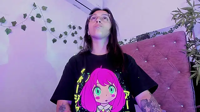 JulianaCarter online show from April 30, 7:43 pm