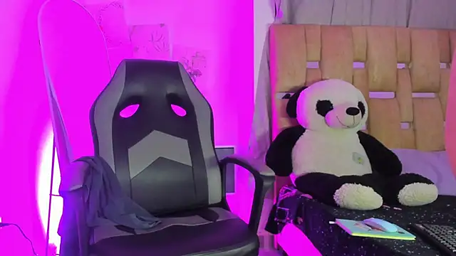 JulianaCarter online show from November 5, 8:01 pm