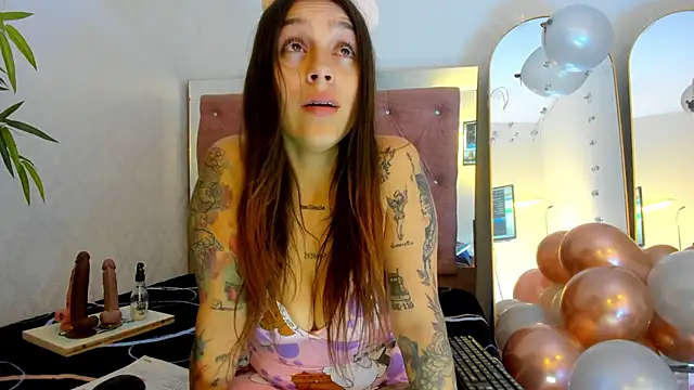 JulianaCarter online show from March 8, 3:26 pm