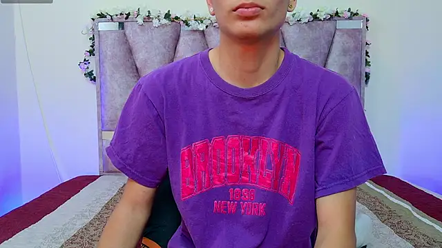 lana and liam  online show from October 15, 10:34 am